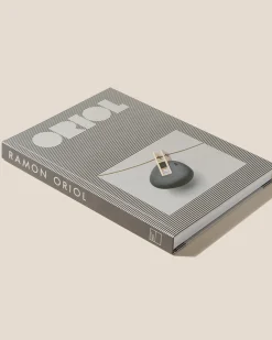 Hereu Studio Books & Magazines<ORIOL