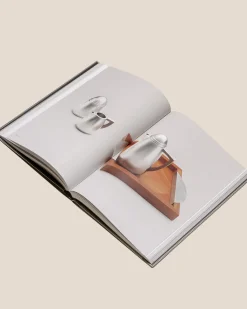 Hereu Studio Books & Magazines<ORIOL