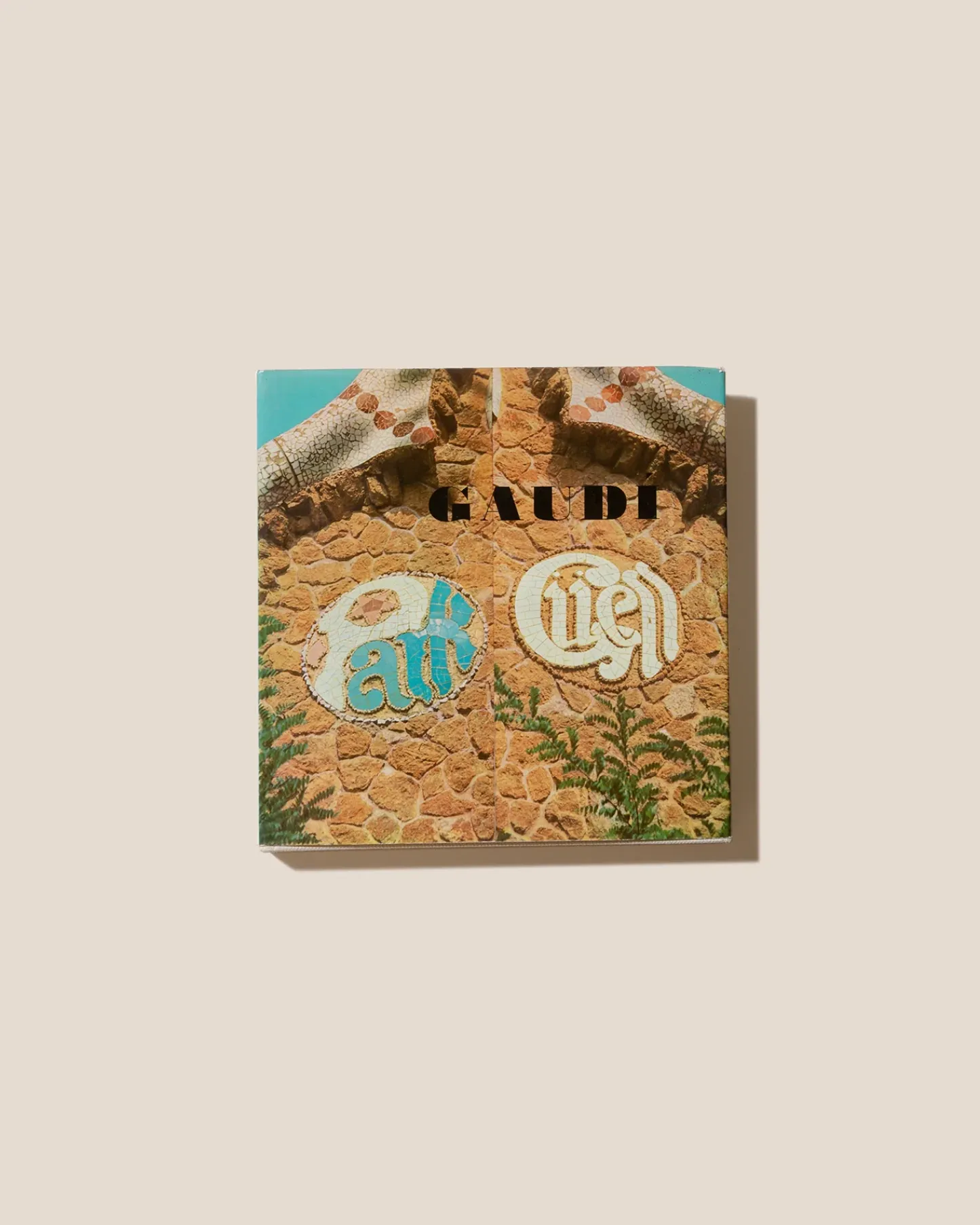 Hereu Studio Rare Books Curated By Terranova<PARK GÜELL DE A. GAUDÍ